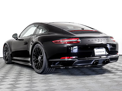 2018 Porsche 911 Carrera GTS Coupe