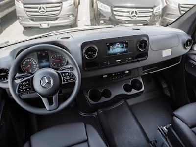 2024 Mercedes-Benz Sprinter Crew Van