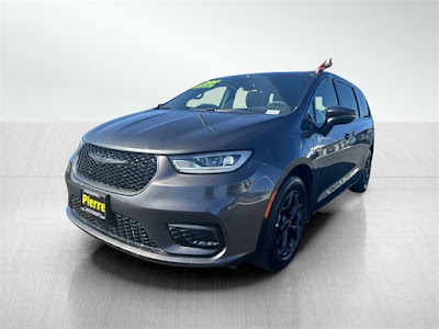 2023 Chrysler Pacifica Hybrid Touring L