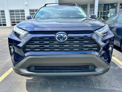 2024 Toyota RAV4 Hybrid XLE Premium