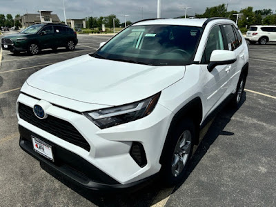 2024 Toyota RAV4 Hybrid LE