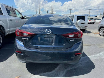 2017 Mazda Mazda3 4-Door Sport