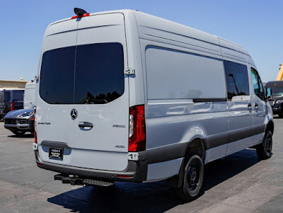 2024 Mercedes-Benz Sprinter Crew Van