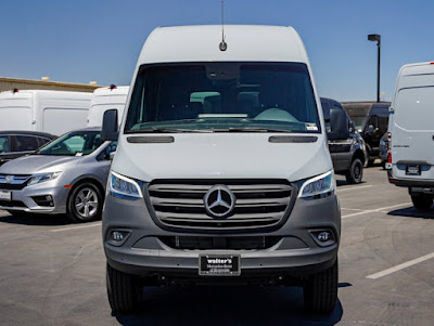 2024 Mercedes-Benz Sprinter Crew Van