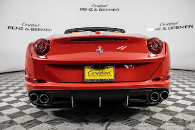 2015 Ferrari California T