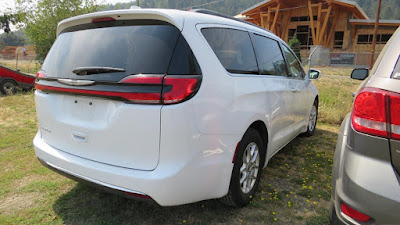 2022 Chrysler Pacifica Touring L