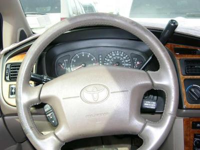 2000 Toyota Sienna XLE