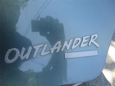 2003 Mitsubishi Outlander LS SUV