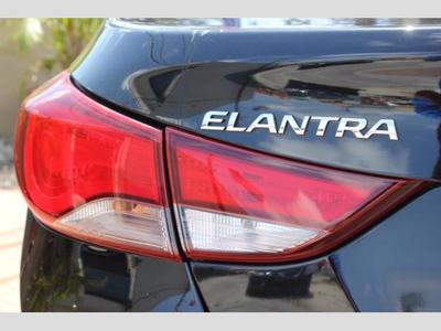 2014 Hyundai Elantra SE Sedan