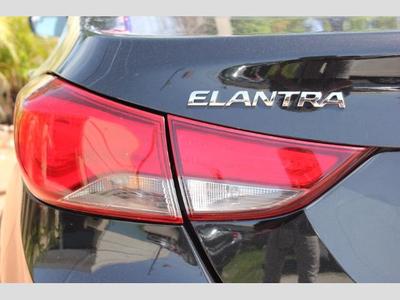 2015 Hyundai Elantra SE Sedan