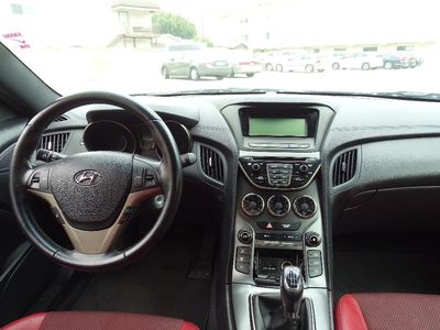 2013 Hyundai Genesis Coupe 2.0T R-Spec
