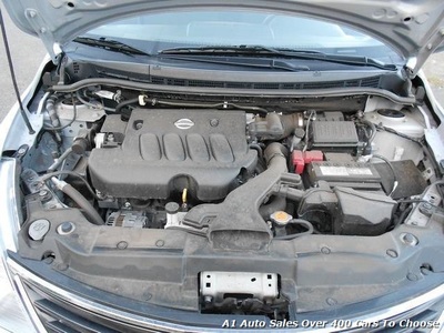 2011 Nissan Versa 1.8 S Hatchback