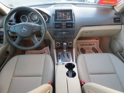 2009 Mercedes-Benz C300 Luxury Sedan