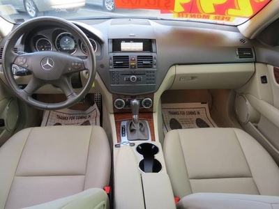 2010 Mercedes-Benz C300 Luxury Sedan