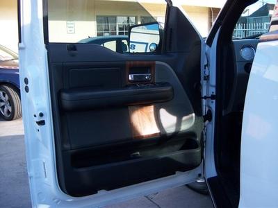 2004 Ford F-150 2WD SuperCrew Styleside 5-1/2 Ft Box XLT