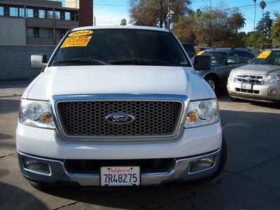 2004 Ford F-150 2WD SuperCrew Styleside 5-1/2 Ft Box XLT