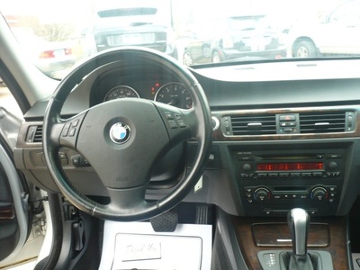 2006 BMW 325xi Sedan